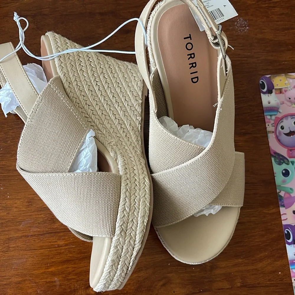 Torrid Beige Cross-Strap wedge Sandals. Size 7 wide